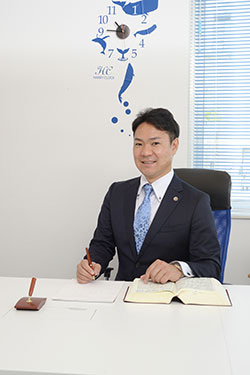 代表弁護士 高宮隆吉